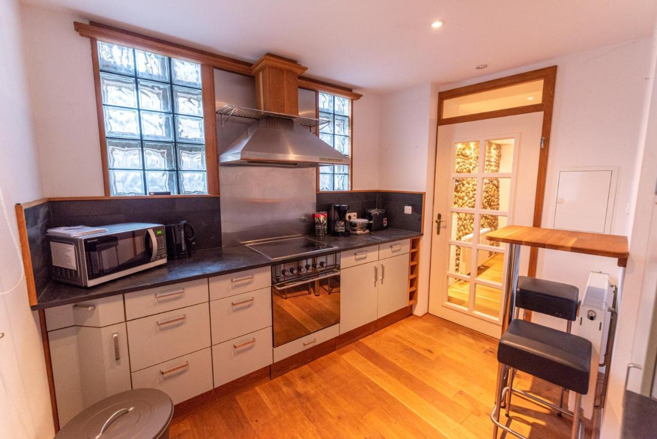 Designer Unterkunft In 15. Jahrhundert Altbau 75 M² Fuer Max. 4 Personen Apartment Eltville am Rhein Luaran gambar