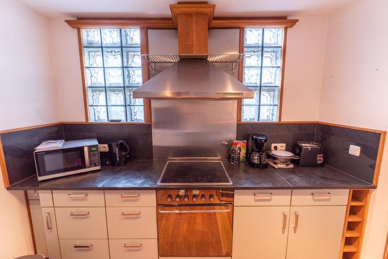 Designer Unterkunft In 15. Jahrhundert Altbau 75 M² Fuer Max. 4 Personen Apartment Eltville am Rhein Luaran gambar