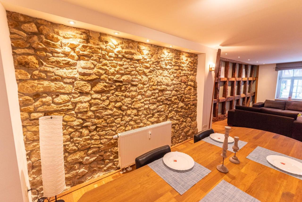 Designer Unterkunft In 15. Jahrhundert Altbau 75 M² Fuer Max. 4 Personen Apartment Eltville am Rhein Luaran gambar