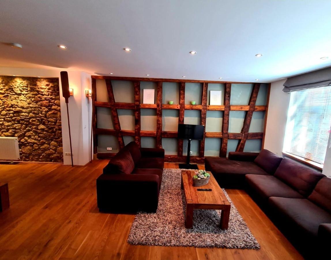 Designer Unterkunft In 15. Jahrhundert Altbau 75 M² Fuer Max. 4 Personen Apartment Eltville am Rhein Luaran gambar