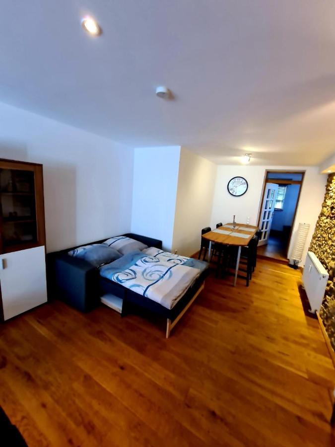 Designer Unterkunft In 15. Jahrhundert Altbau 75 M² Fuer Max. 4 Personen Apartment Eltville am Rhein Luaran gambar